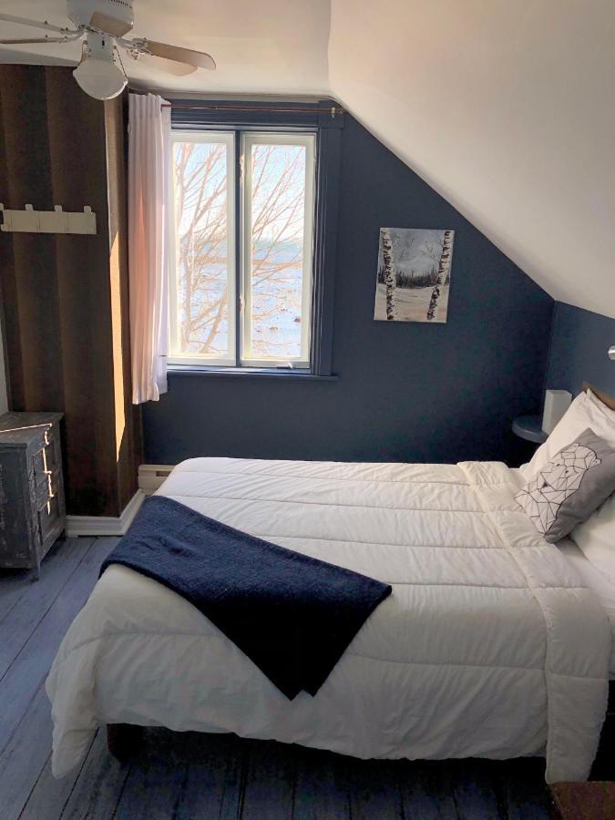 Les Pinsons Des Rives Bed & Breakfast La Malbaie Ngoại thất bức ảnh