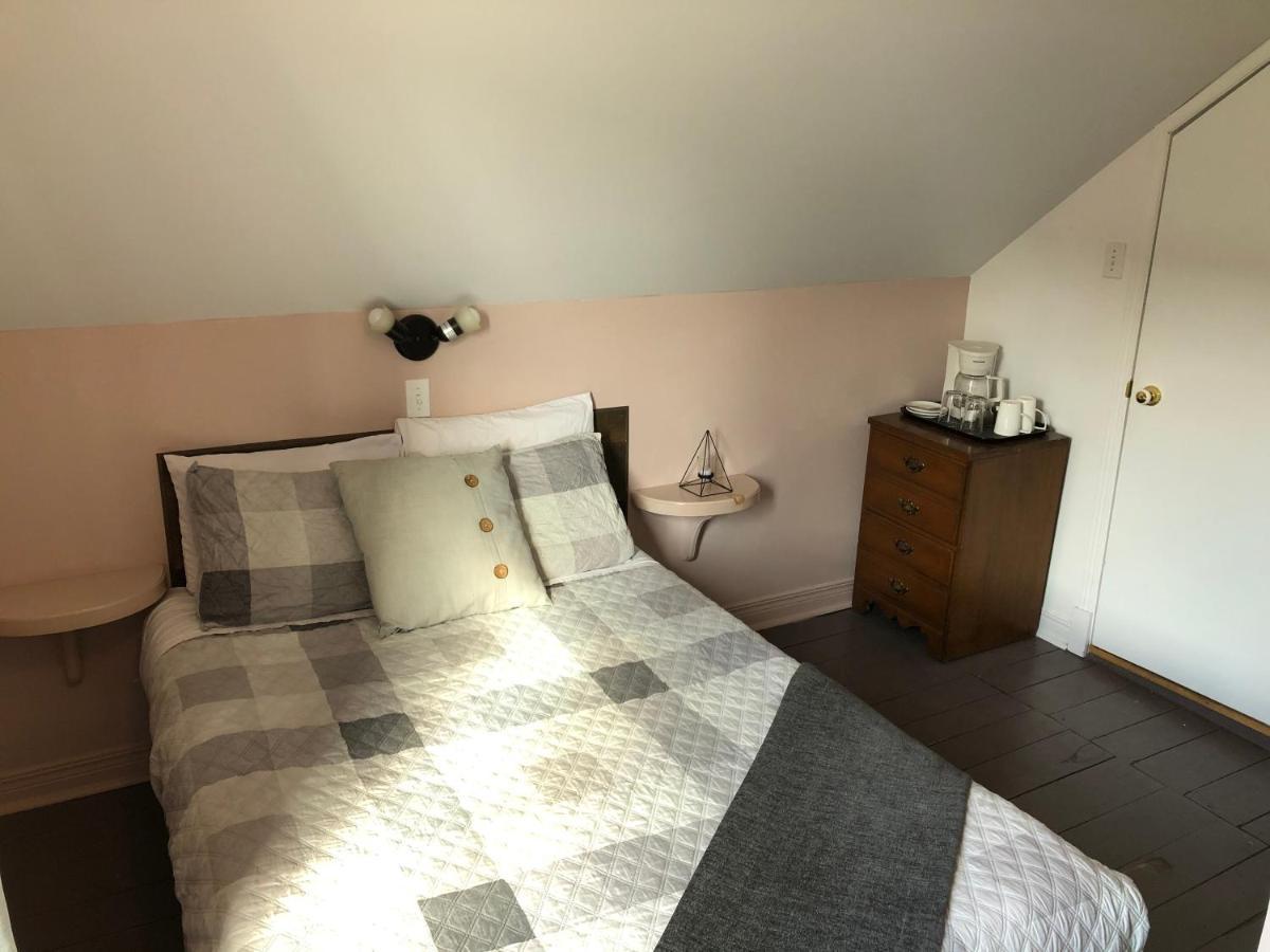 Les Pinsons Des Rives Bed & Breakfast La Malbaie Ngoại thất bức ảnh