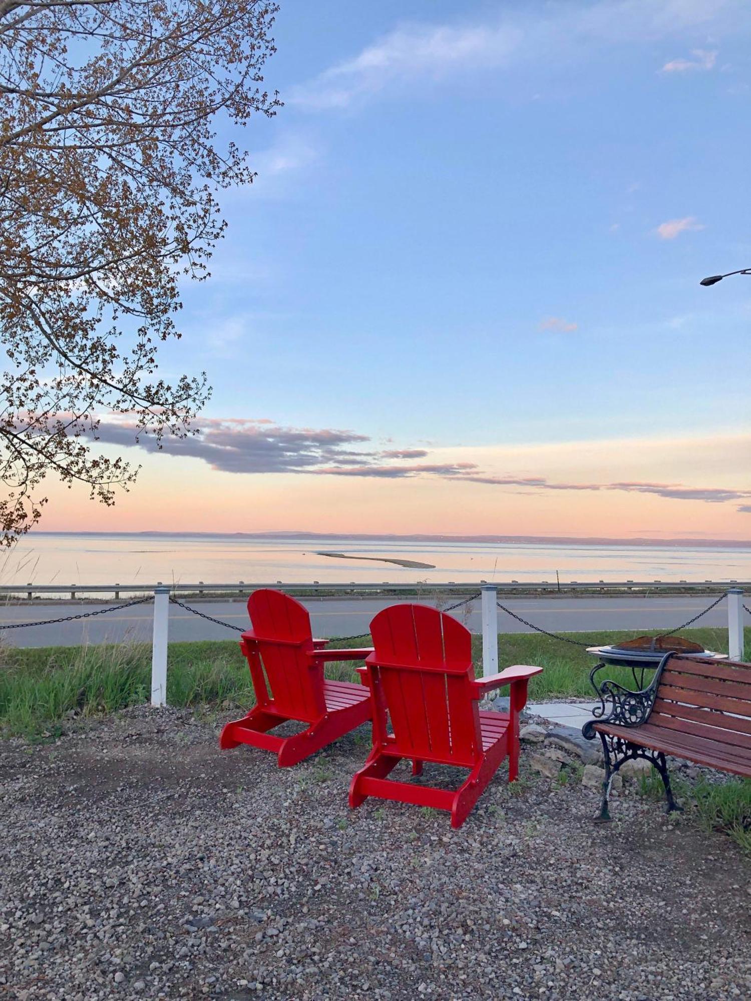 Les Pinsons Des Rives Bed & Breakfast La Malbaie Ngoại thất bức ảnh