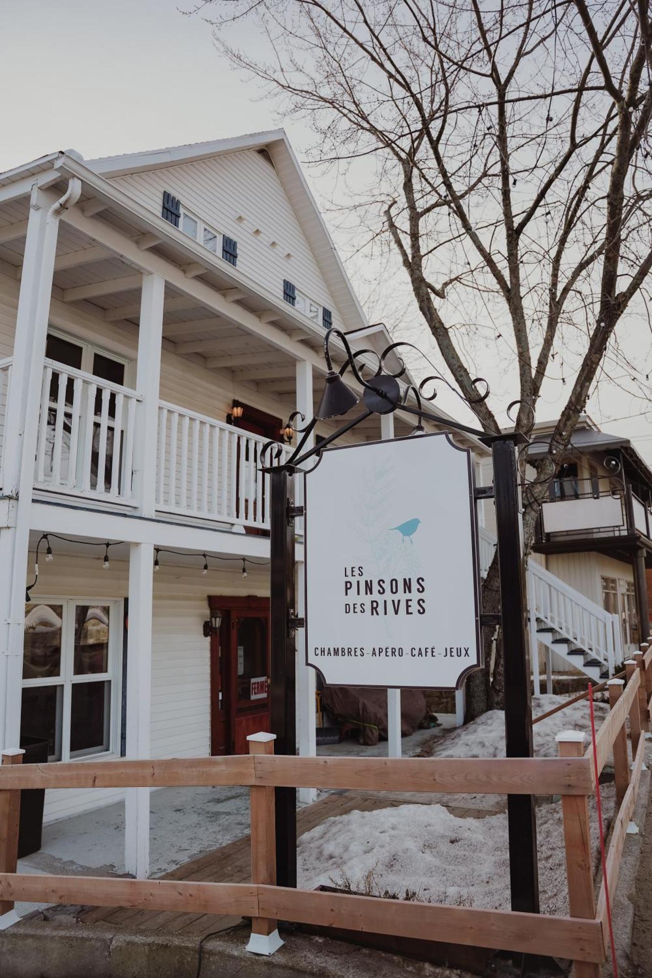 Les Pinsons Des Rives Bed & Breakfast La Malbaie Ngoại thất bức ảnh