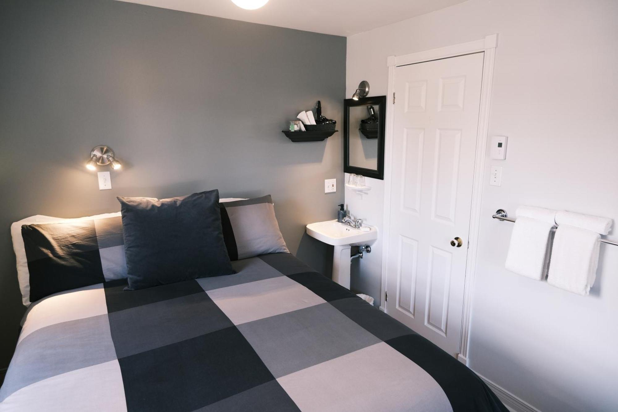 Les Pinsons Des Rives Bed & Breakfast La Malbaie Phòng bức ảnh