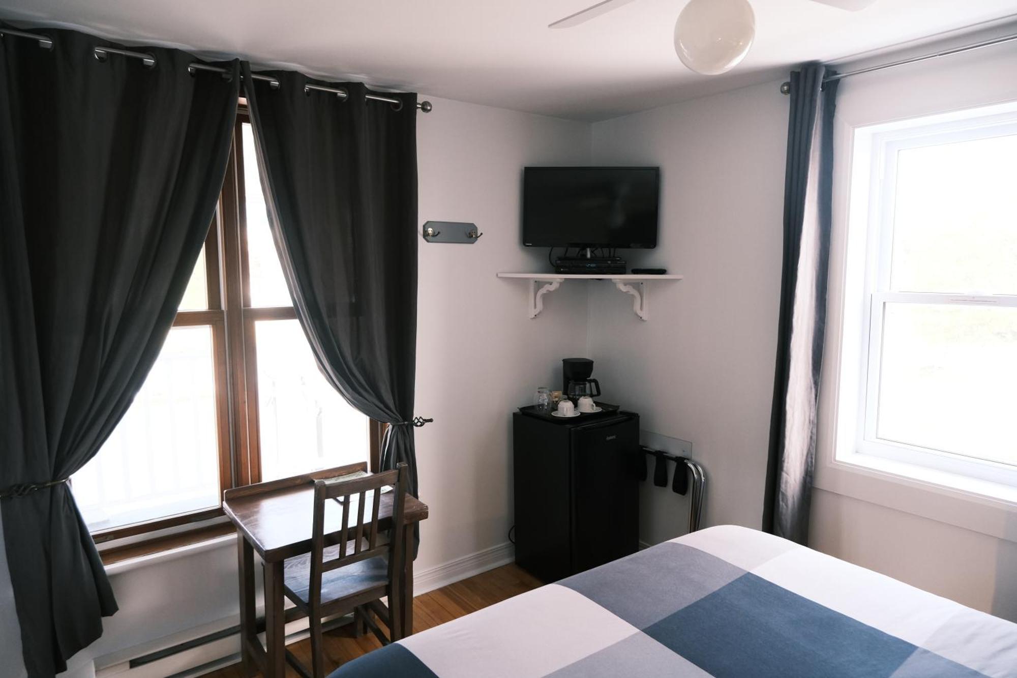 Les Pinsons Des Rives Bed & Breakfast La Malbaie Phòng bức ảnh