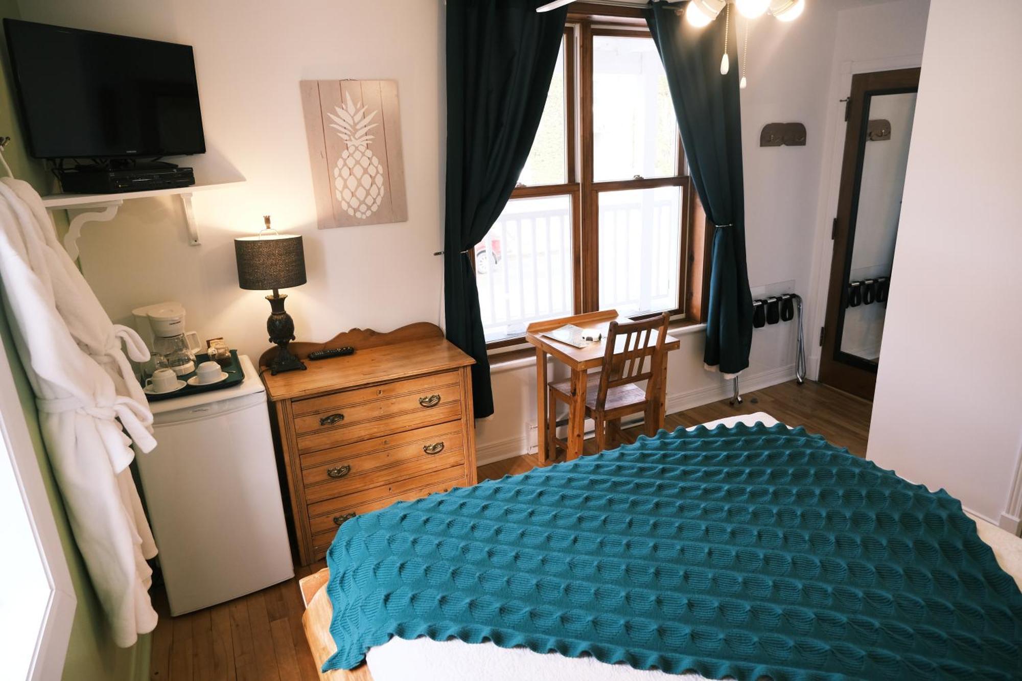 Les Pinsons Des Rives Bed & Breakfast La Malbaie Phòng bức ảnh