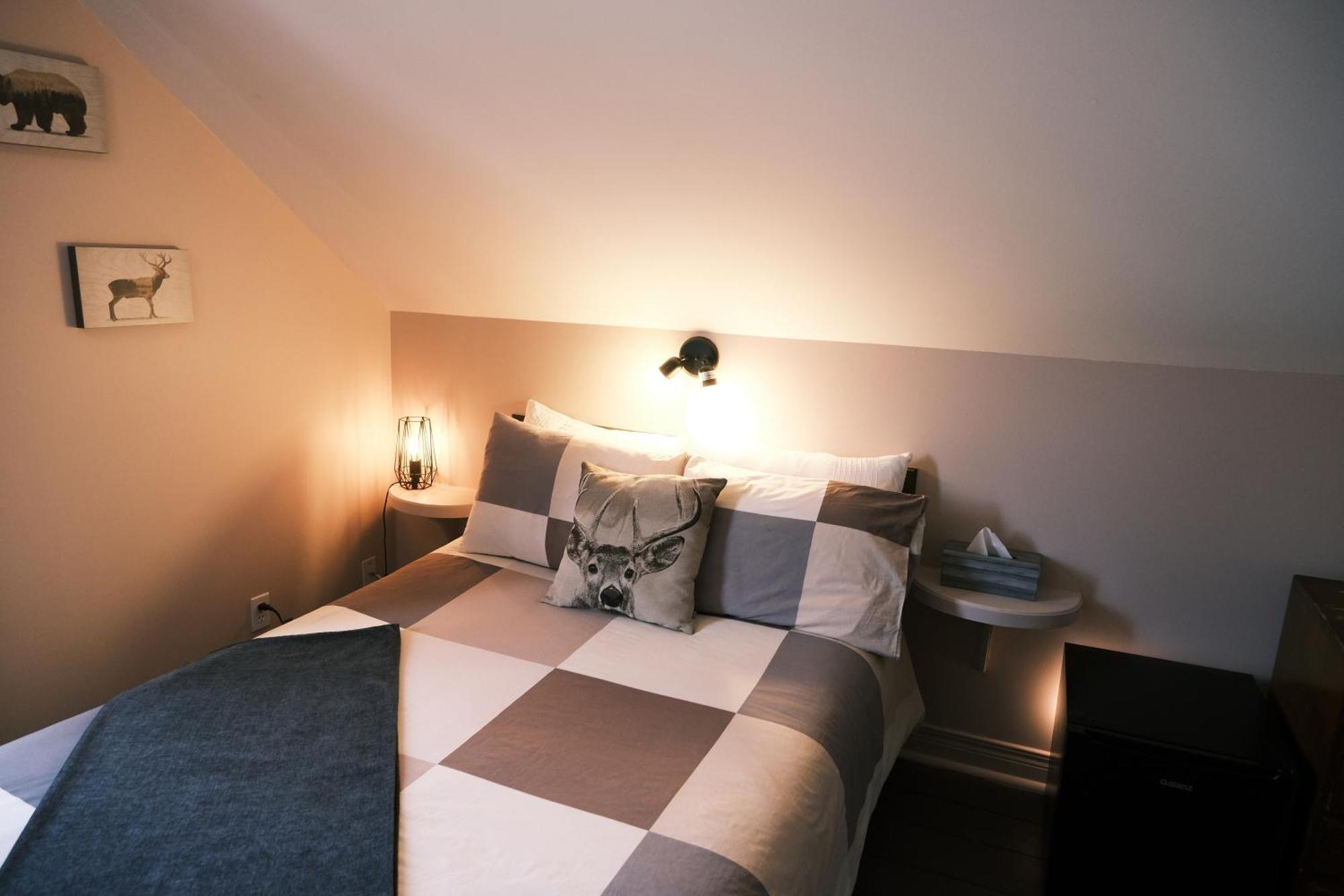 Les Pinsons Des Rives Bed & Breakfast La Malbaie Ngoại thất bức ảnh
